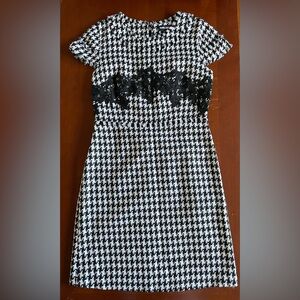 Karl Lagerfeld (Paris) Black and White Houndstooth Tweed Dress